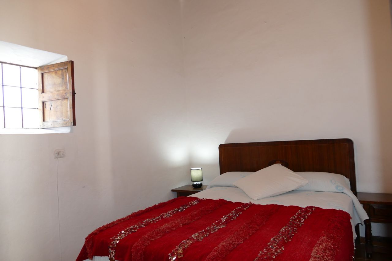 JÄHRLICHE / LANGFRISTIGE VERMIETUNG, traditionelle, klassische Finca in San Vicente, Ibiza, auf dem Land, in einer idyllischen Umgebung.