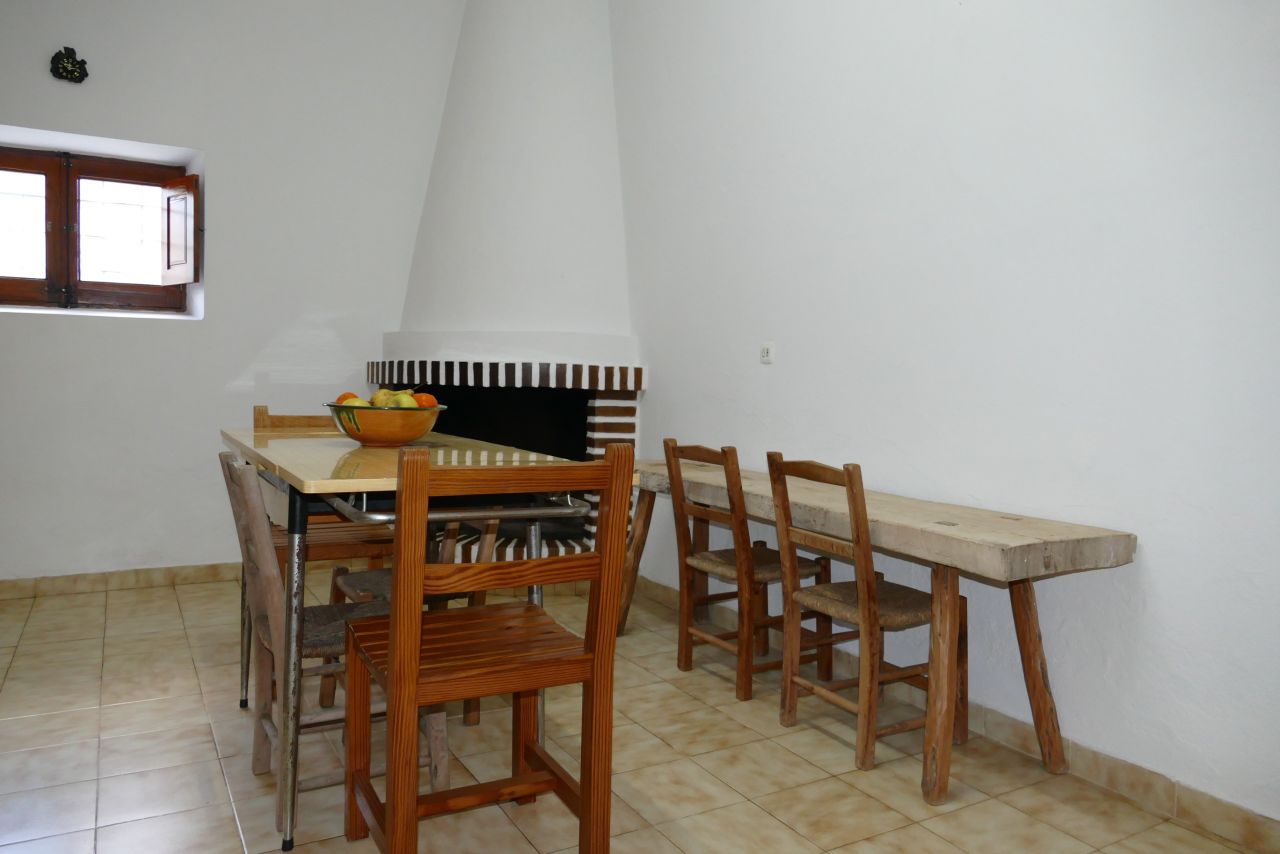 JÄHRLICHE / LANGFRISTIGE VERMIETUNG, traditionelle, klassische Finca in San Vicente, Ibiza, auf dem Land, in einer idyllischen Umgebung.