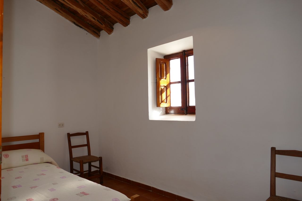 JÄHRLICHE / LANGFRISTIGE VERMIETUNG, traditionelle, klassische Finca in San Vicente, Ibiza, auf dem Land, in einer idyllischen Umgebung.