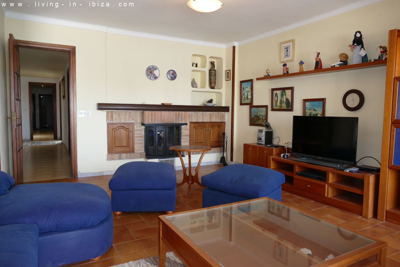 Saisonvermietung - Grosszügige Wohnung mit Meersicht an Promenade Santa Eulalia del Rio Ibiza zur Miete, 4 SZ, Meeressicht