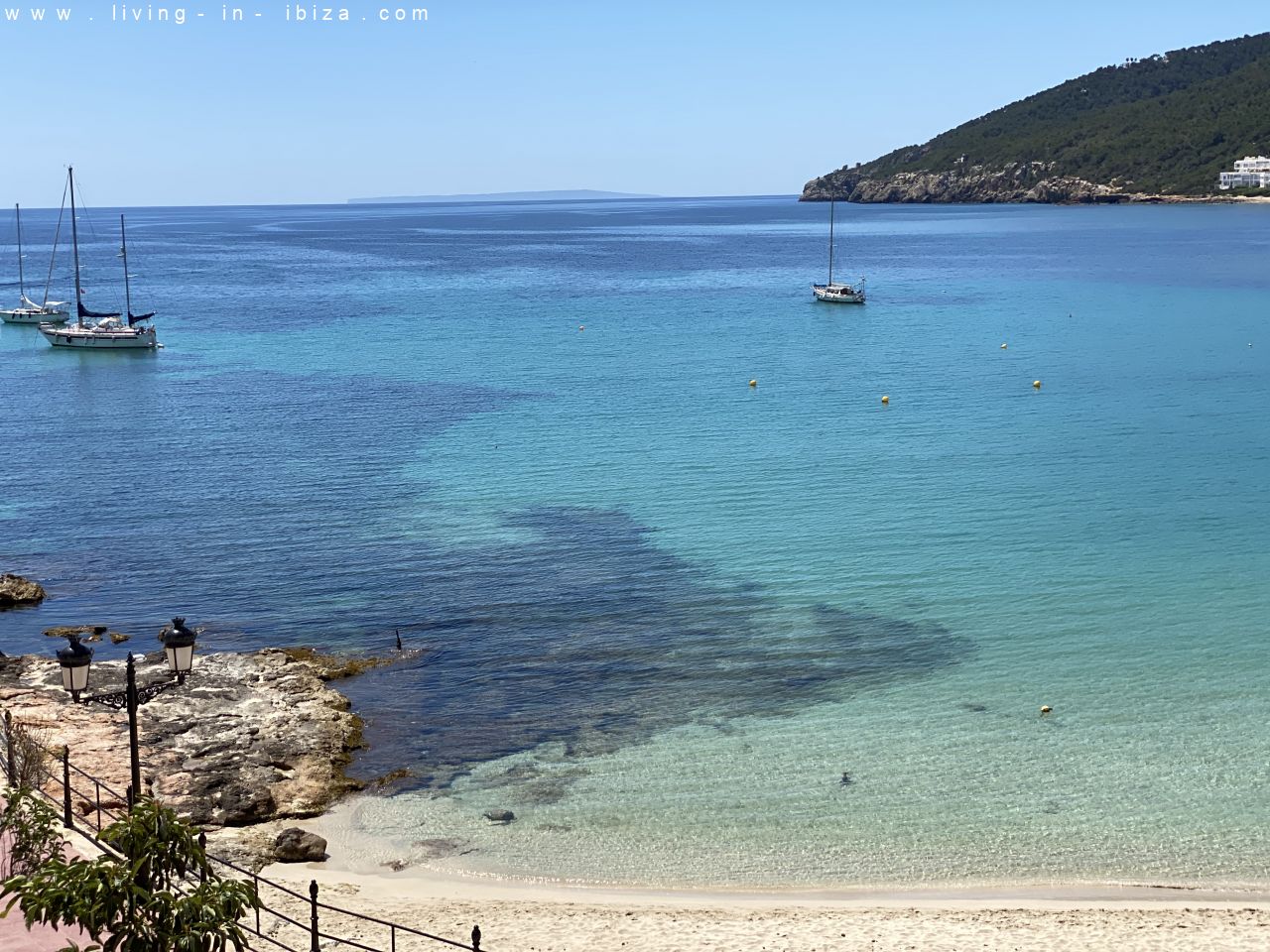 Saisonvermietung - Grosszügige Wohnung mit Meersicht an Promenade Santa Eulalia del Rio Ibiza zur Miete, 4 SZ, Meeressicht