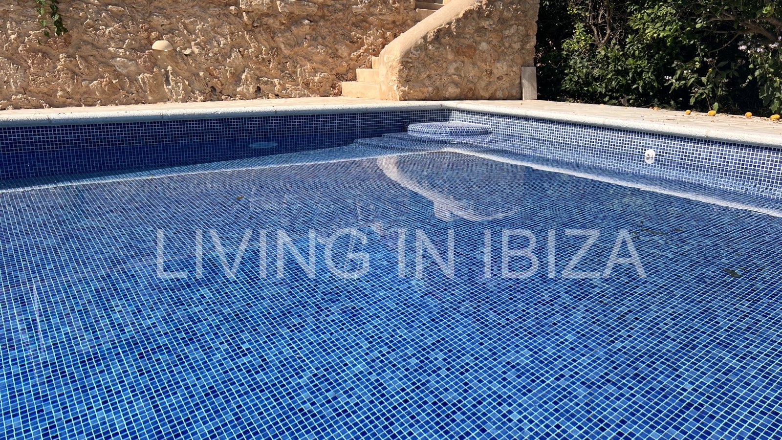 Typische Ibizenkische Finca in 2 Etagen mit Pool und ohne nahe Nachbarn zur langfristigen Vermietung in Santa Eulalia del Rio, Ibiza