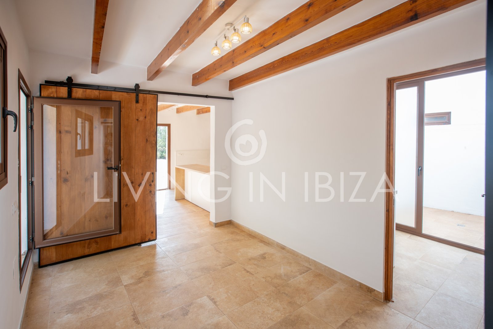 Santa Gertrudis, San Lorenzo Jahresmiete, Komfortable Villa, komplett renoviert mit Pool in ruhige Landlage auf Ibiza langfristig zu vermieten