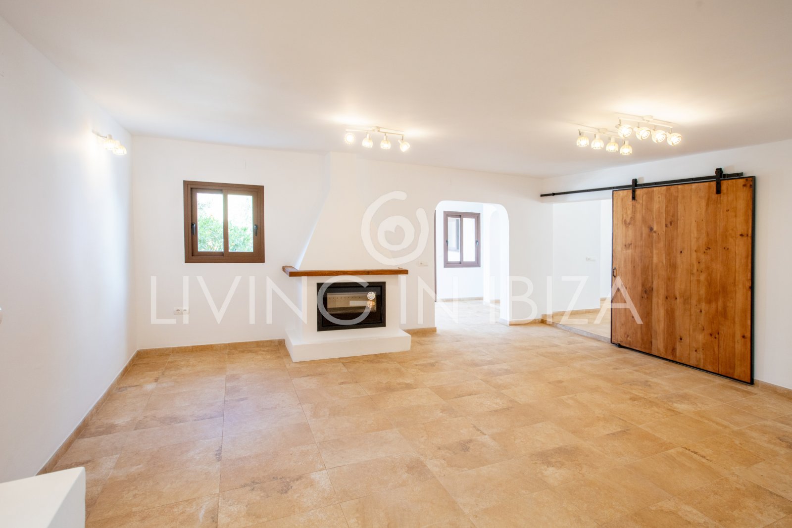 Santa Gertrudis, San Lorenzo Jahresmiete, Komfortable Villa, komplett renoviert mit Pool in ruhige Landlage auf Ibiza langfristig zu vermieten