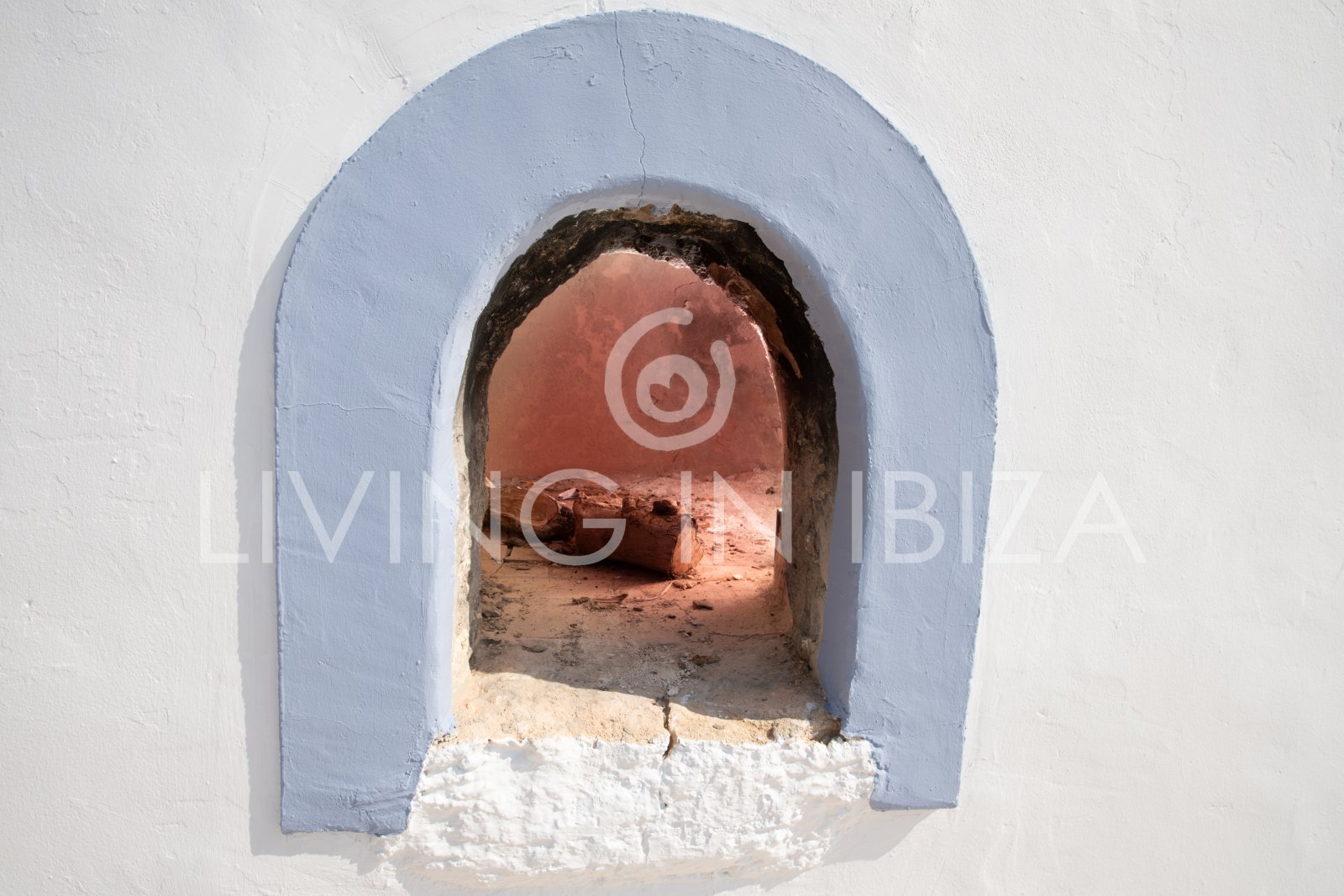 Typische Ibizenkische Finca in 2 Etagen mit Pool und ohne nahe Nachbarn zur langfristigen Vermietung in Santa Eulalia del Rio, Ibiza