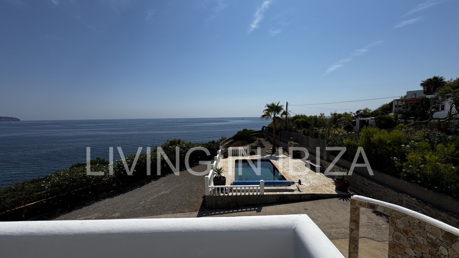 JÄHRLICHE / LANGFRISTIGE VERMIETUNG. MINDESTENS EIN JAHR. FINCA payesa komplett renoviert in San Juan, Ibiza. Pool, Idylle, Feld