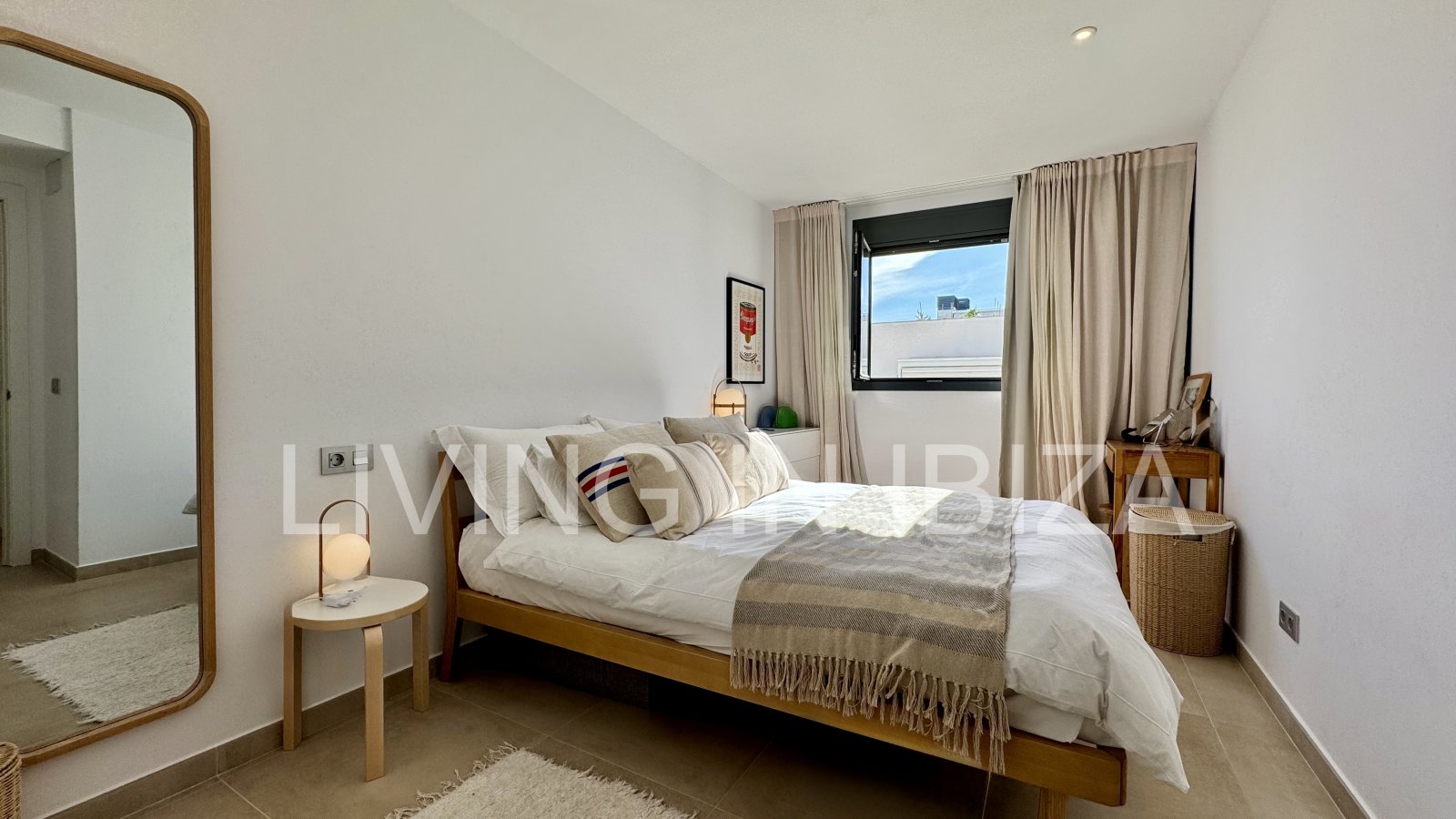 FORMENTERA VIEWS – Exklusives Design-Penthouse mit Meerblick in Ibiza, in einer luxuriösen Wohnanlage in der Stadt Santa Eulalia del Rio