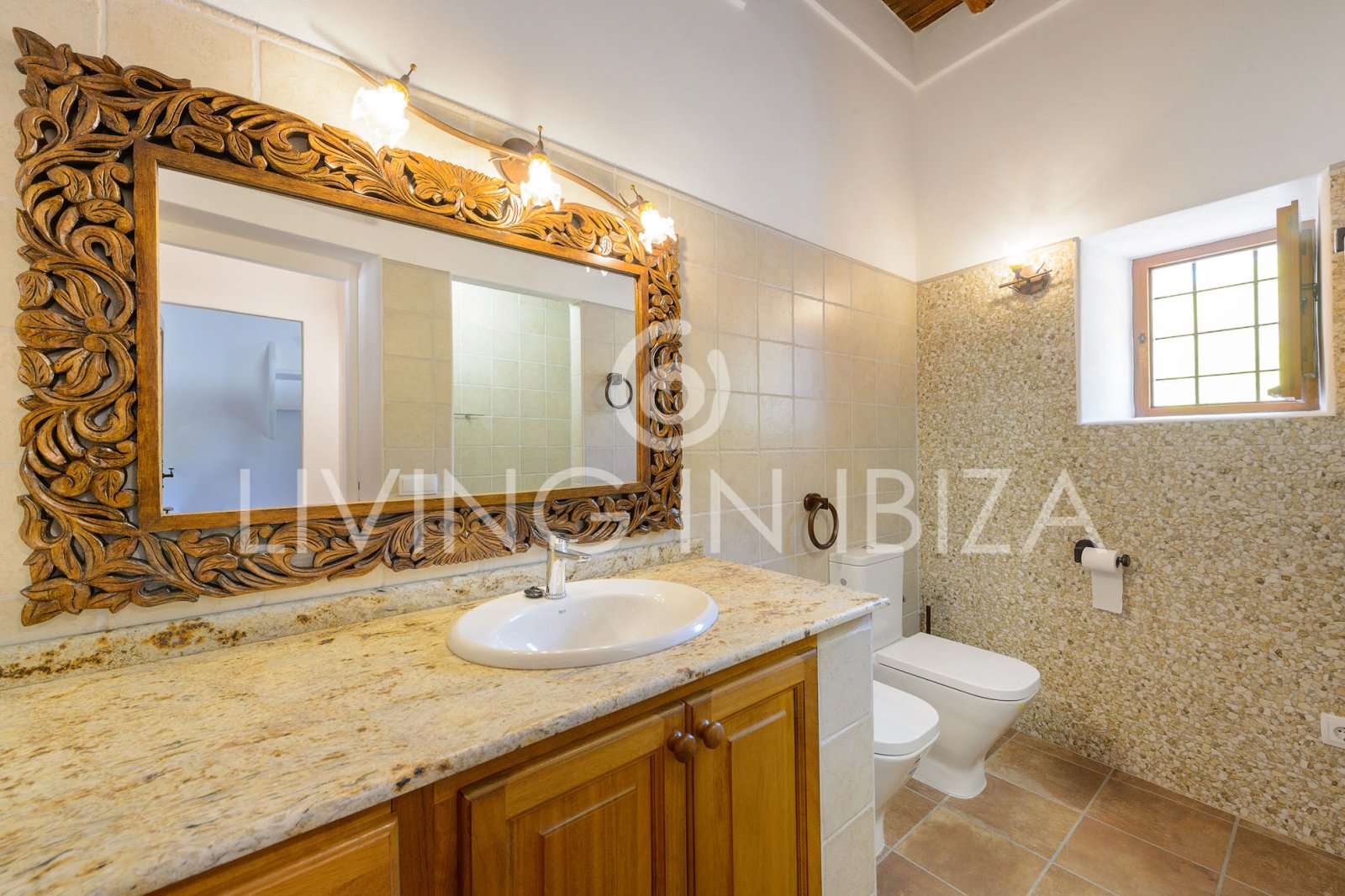 Langfristige Vermietung: Einzigartige ibizenkische Finca, vollständig renoviert, unmöbliert, mit beheizbarem Pool und Gästelounge in San Juan, Ibiza