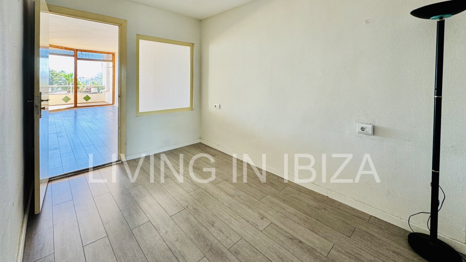 Wohnung zu verkaufen: 92 m² große Wohnung in der ruhigen und begehrten Gegend Siesta in Santa Eulalia del Río (Ibiza) zu verkaufen, nur wenige Gehminu