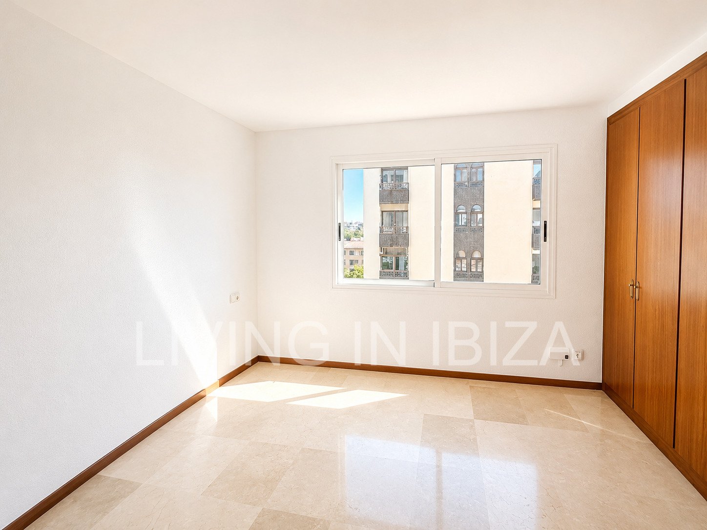 Wohnung im Herzen von Santa Eulària del Río auf Ibiza zu verkaufen.