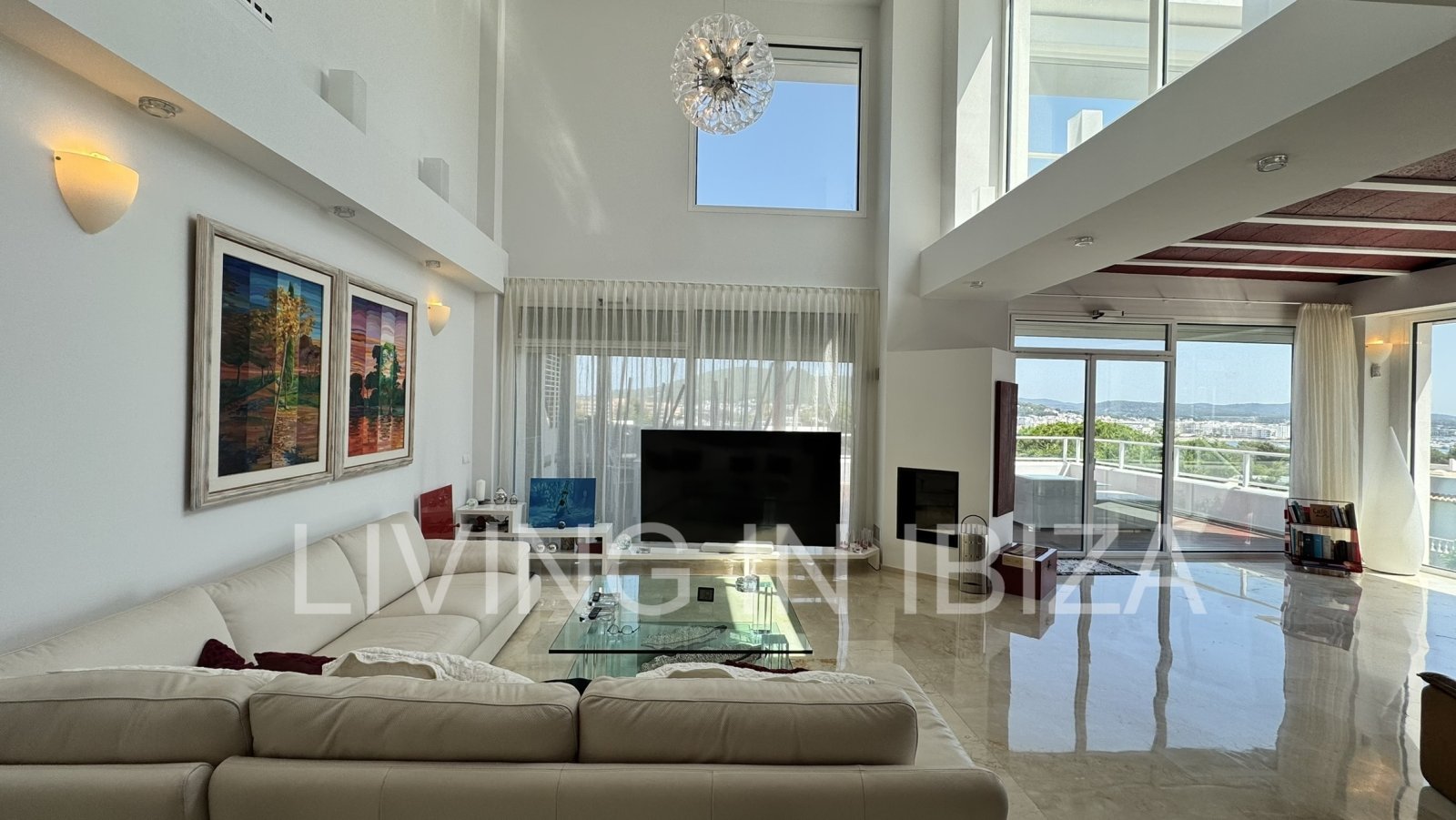 außergewöhnliche Immobilien, die sich Inmobilie zum verkauf die aufzeichnet dadurch, dass jedes Detail mit Bedacht konzipiert wurde. In Siesta, Ibiza 