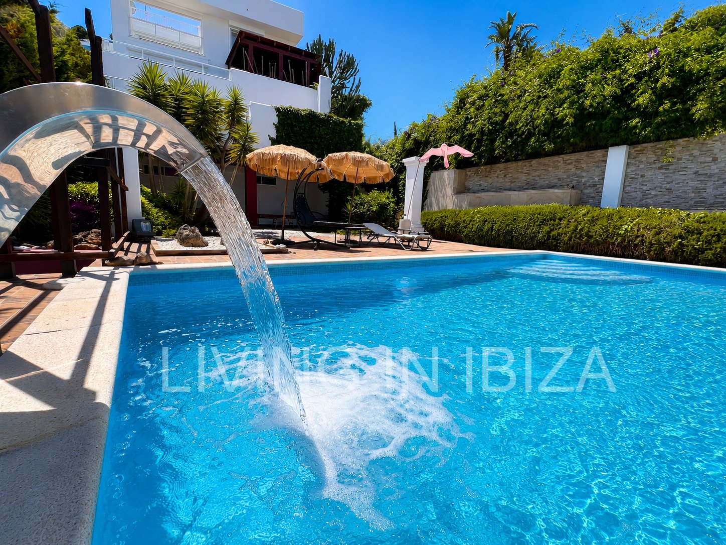außergewöhnliche Immobilien, die sich Inmobilie zum verkauf die aufzeichnet dadurch, dass jedes Detail mit Bedacht konzipiert wurde. In Siesta, Ibiza 