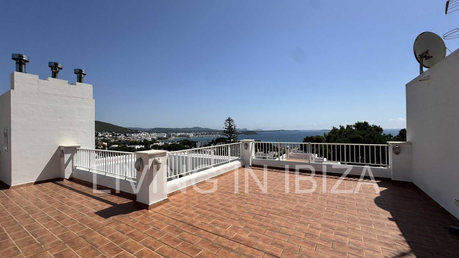 außergewöhnliche Immobilien, die sich Inmobilie zum verkauf die aufzeichnet dadurch, dass jedes Detail mit Bedacht konzipiert wurde. In Siesta, Ibiza 