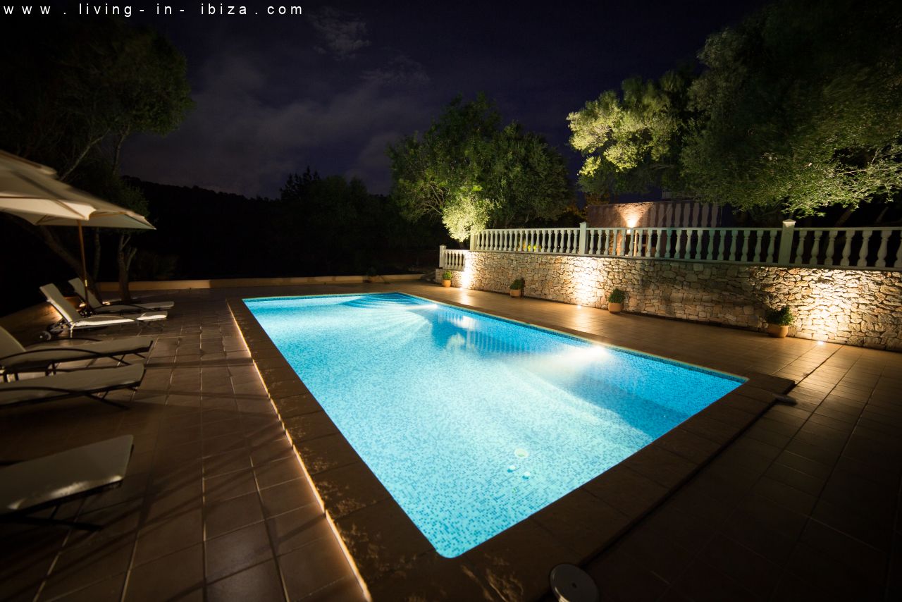Annual rent Authentic Finca in Sant Rafael, to enjoy the immense peace of Ibiza.