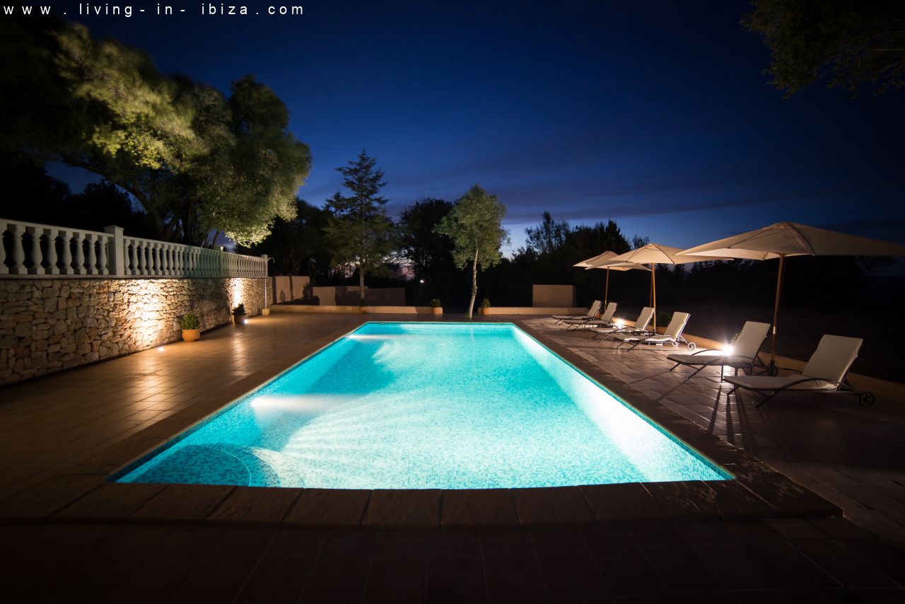 Annual rent Authentic Finca in Sant Rafael, to enjoy the immense peace of Ibiza.