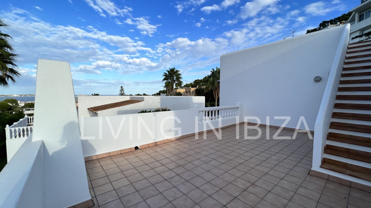 Long term rental / annual contract. Charming two-storey house in Siesta, Santa Eulalia, Ibiza. Stunning sea views from the terrace.