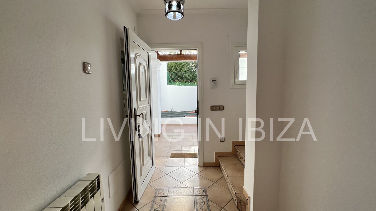 Long term rental / annual contract. Charming two-storey house in Siesta, Santa Eulalia, Ibiza. Stunning sea views from the terrace.