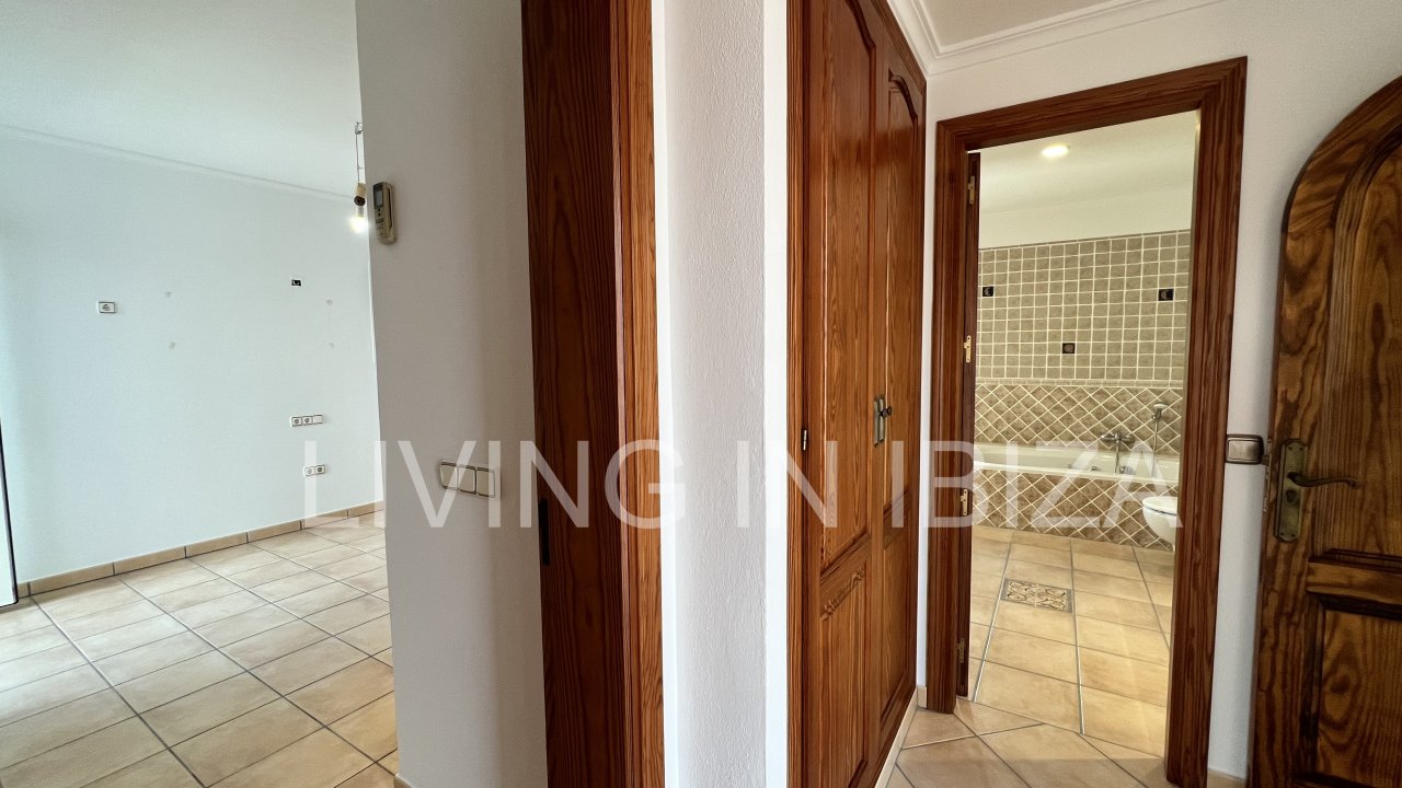 Long term rental / annual contract. Charming two-storey house in Siesta, Santa Eulalia, Ibiza. Stunning sea views from the terrace.