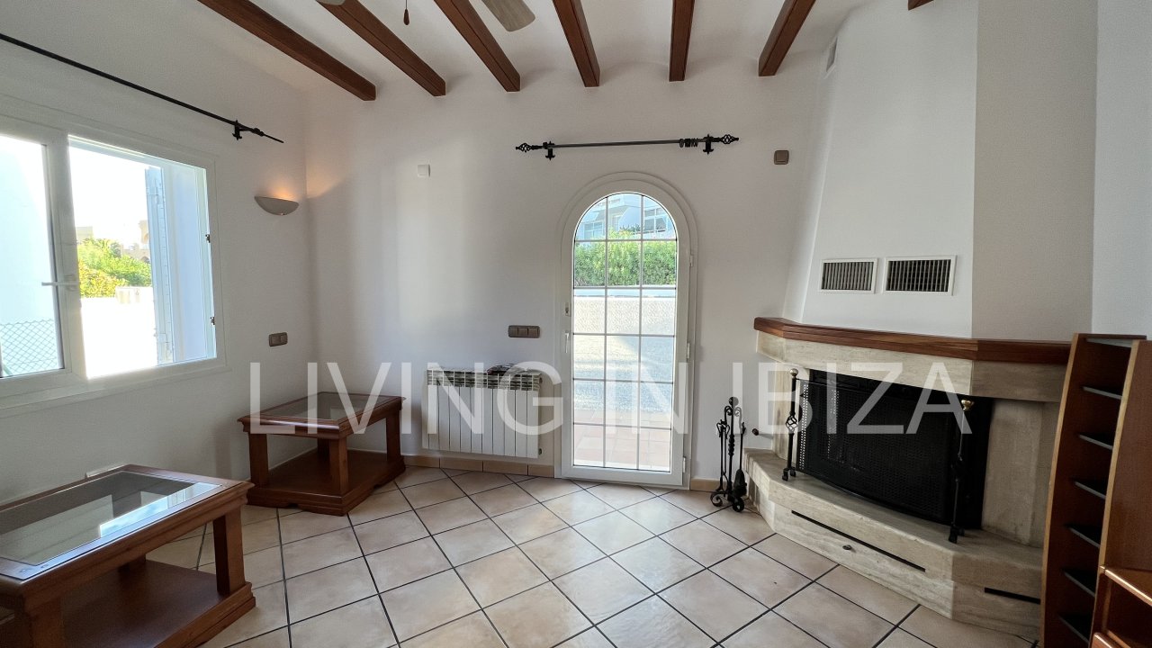 Long term rental / annual contract. Charming two-storey house in Siesta, Santa Eulalia, Ibiza. Stunning sea views from the terrace.