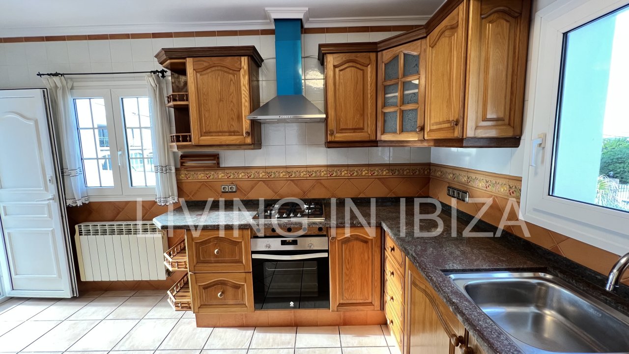 Long term rental / annual contract. Charming two-storey house in Siesta, Santa Eulalia, Ibiza. Stunning sea views from the terrace.