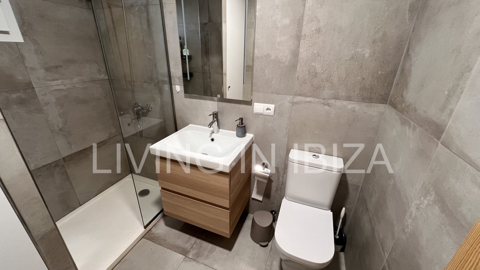  Short-term rental. Available from June 2026. We present this charming studio in Ibiza, the perfect place to relax and unwind. 