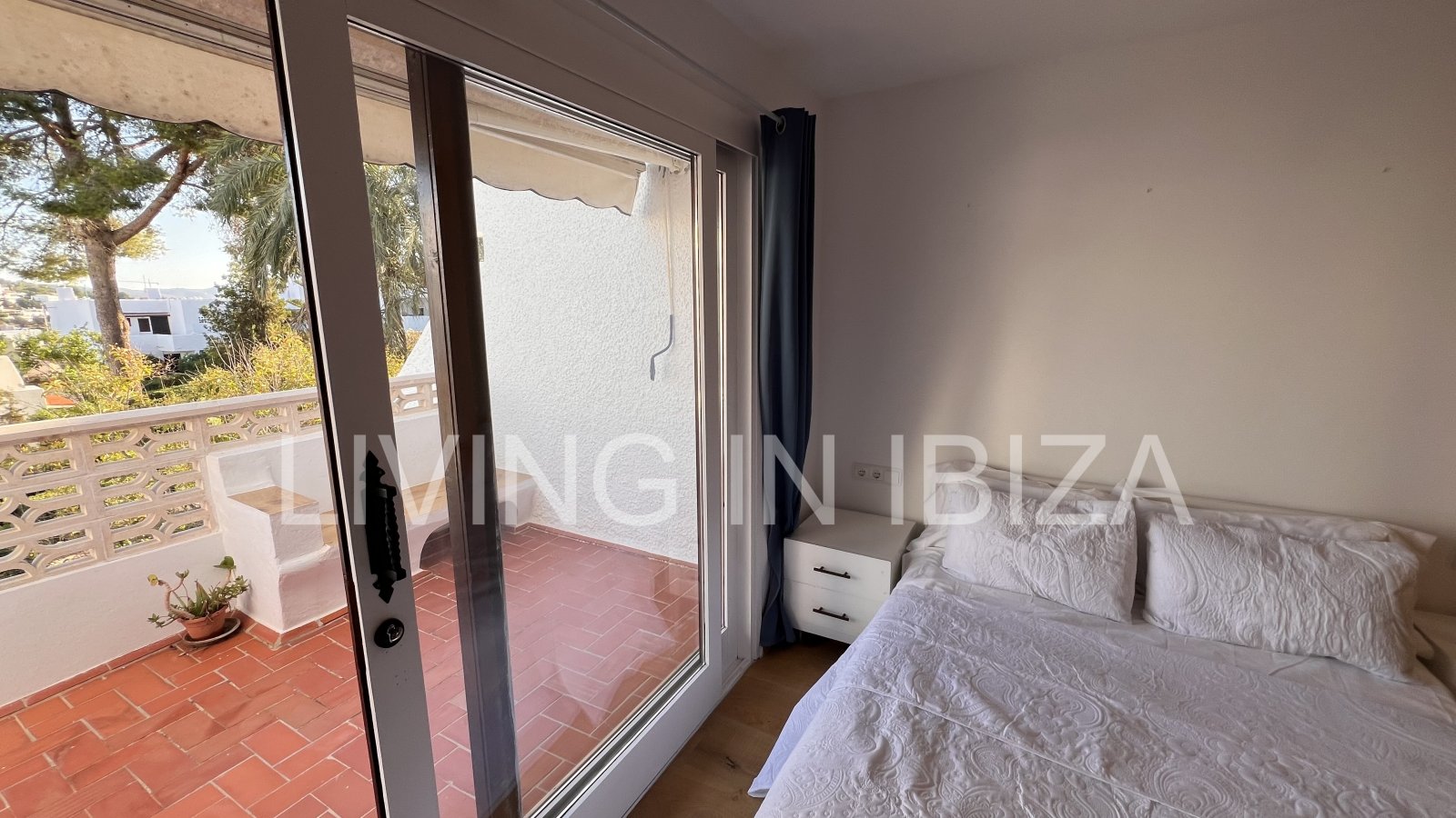  Short-term rental. Available from June 2026. We present this charming studio in Ibiza, the perfect place to relax and unwind. 