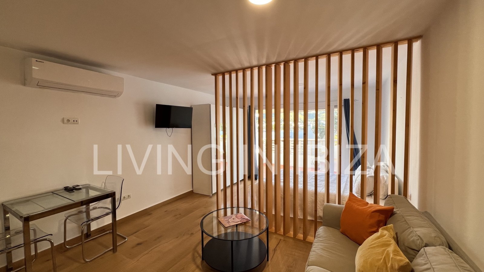  Short-term rental. Available from June 2026. We present this charming studio in Ibiza, the perfect place to relax and unwind. 