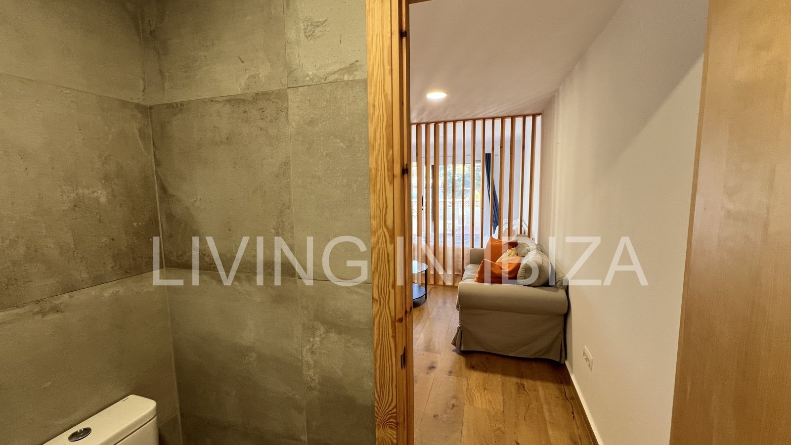  Short-term rental. Available from June 2026. We present this charming studio in Ibiza, the perfect place to relax and unwind. 