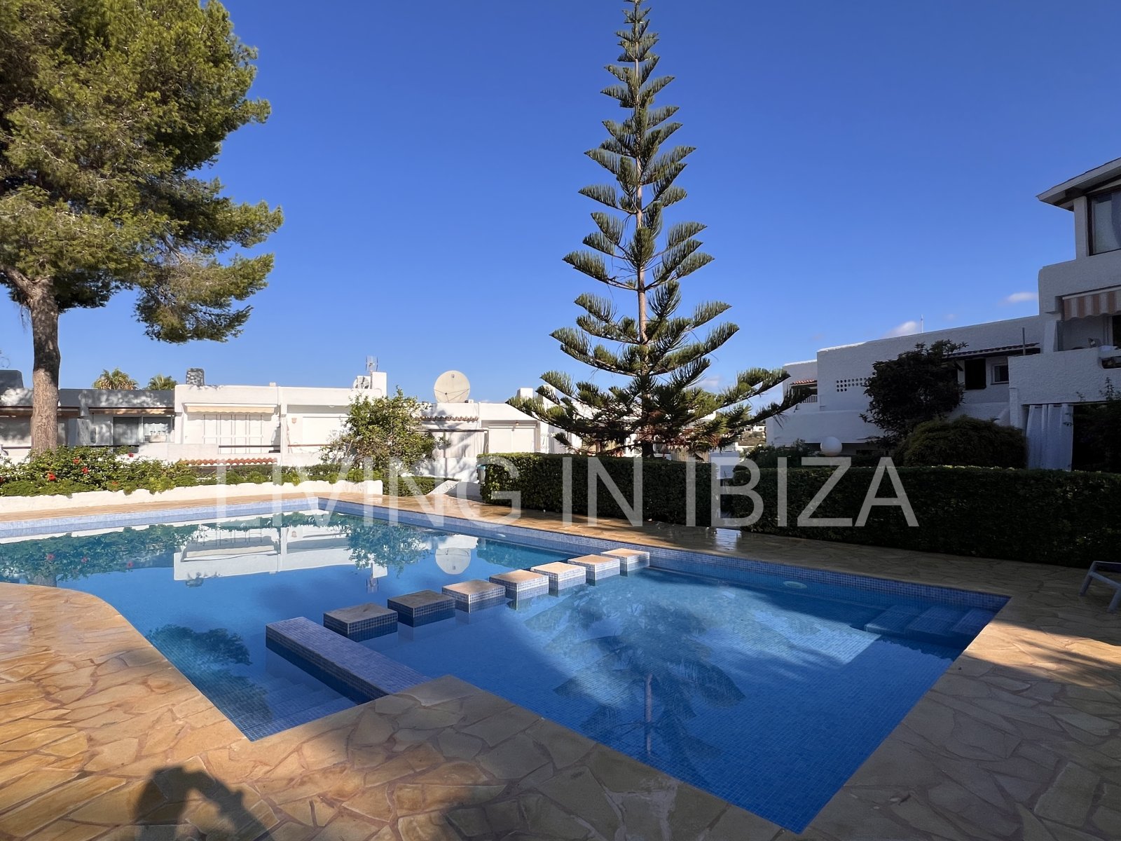  Short-term rental. Available from June 2026. We present this charming studio in Ibiza, the perfect place to relax and unwind. 