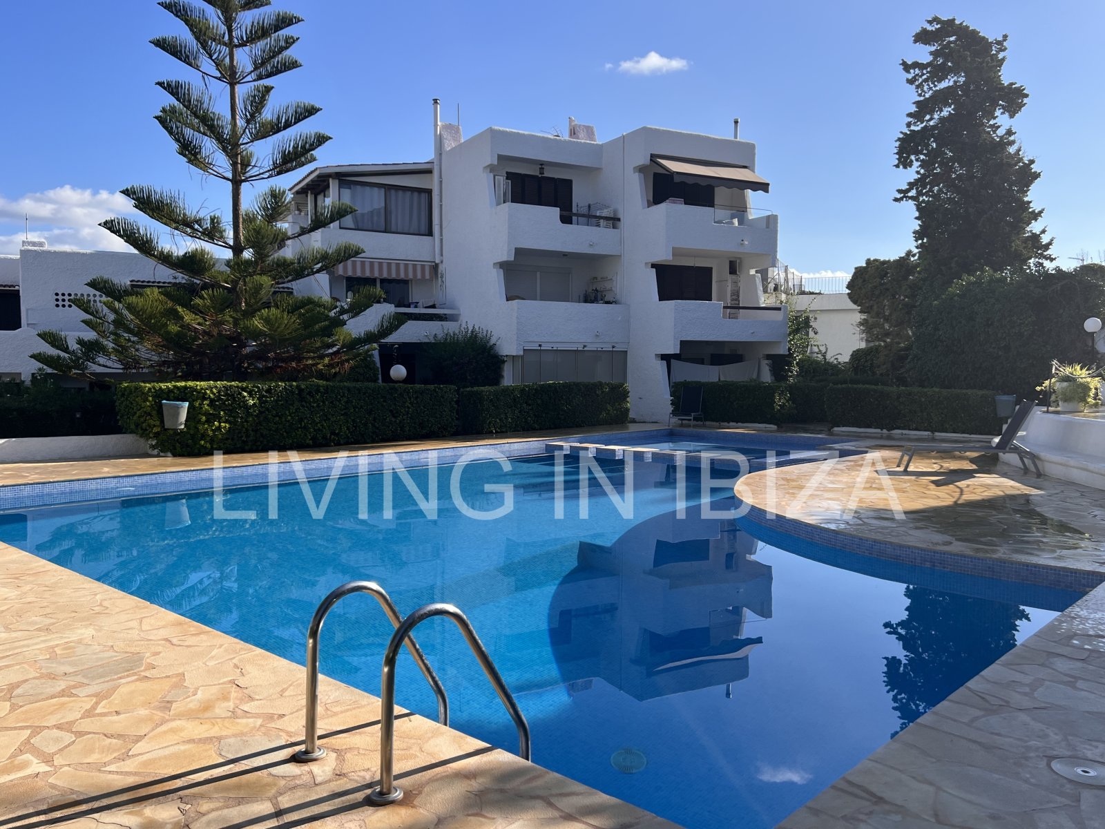  Short-term rental. Available from June 2026. We present this charming studio in Ibiza, the perfect place to relax and unwind. 