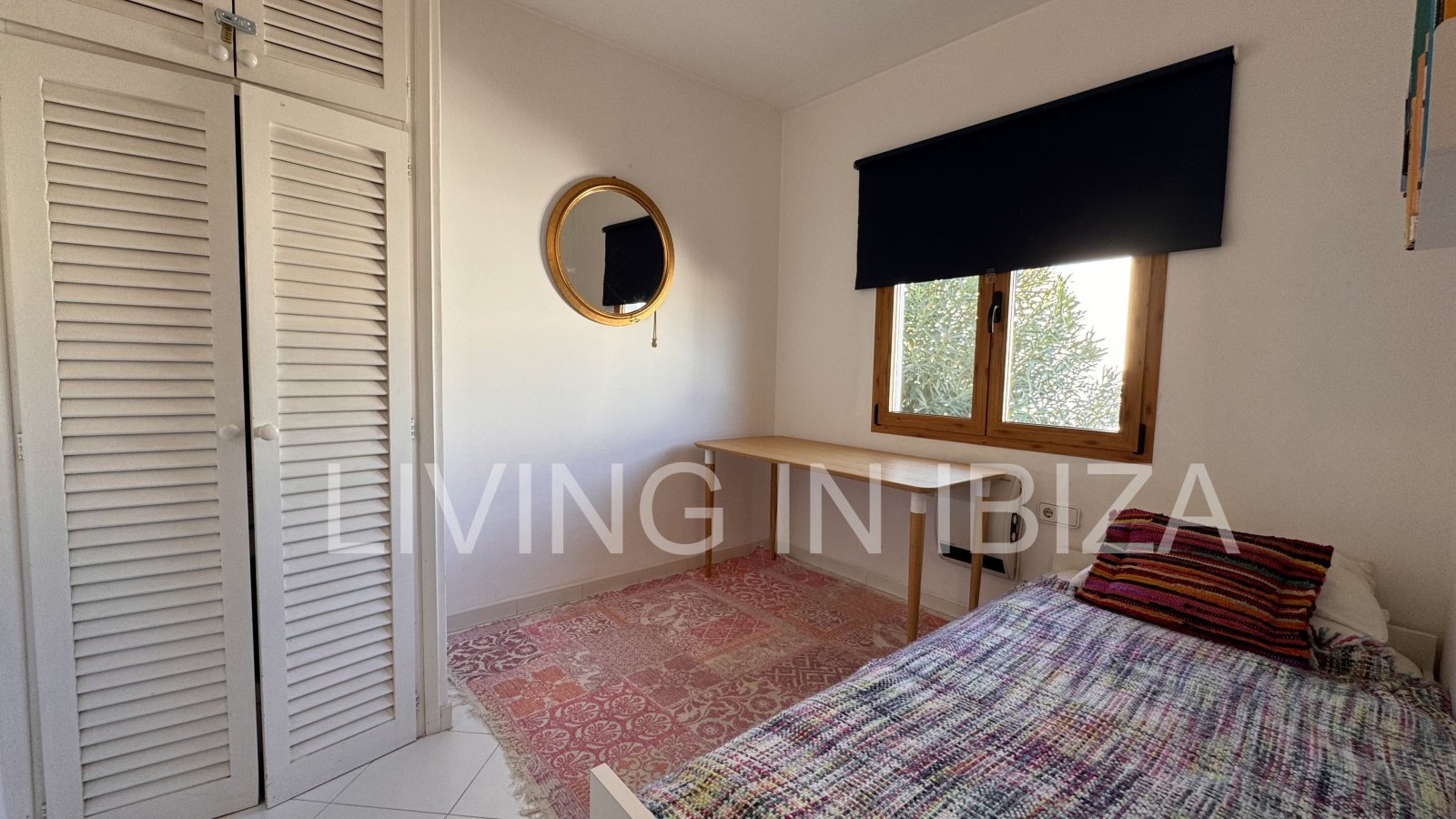 Seasonal rental: Charming penthouse furnished and equipped for rent from 1.05 to 31.10 in a residential area of Siesta, Santa Eulalia, Ibiza