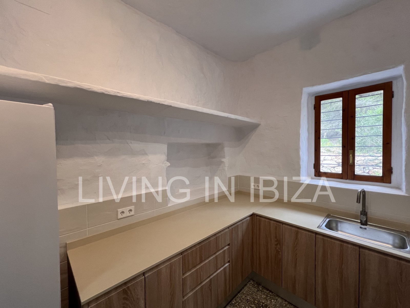 For yearly rental without furniture. An authentic country house in Santa Gertrudis, Ibiza. Enjoy the charm of living in the heart of nature