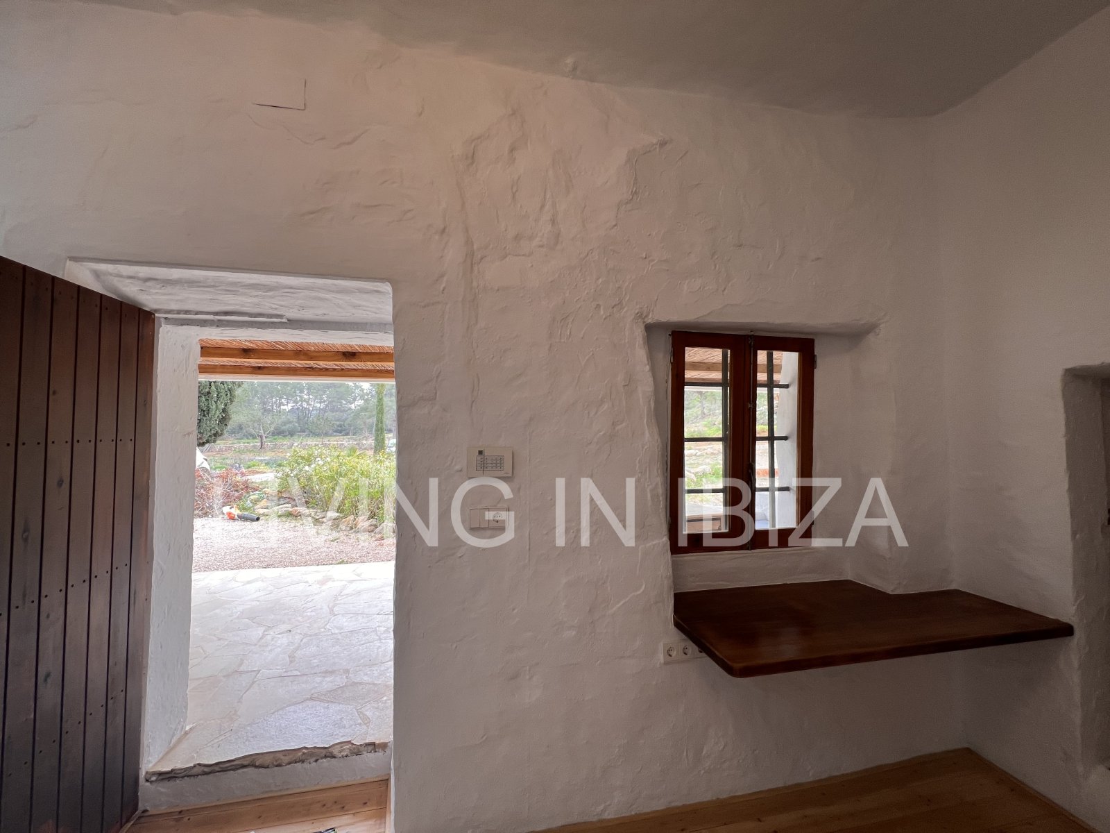 For yearly rental without furniture. An authentic country house in Santa Gertrudis, Ibiza. Enjoy the charm of living in the heart of nature