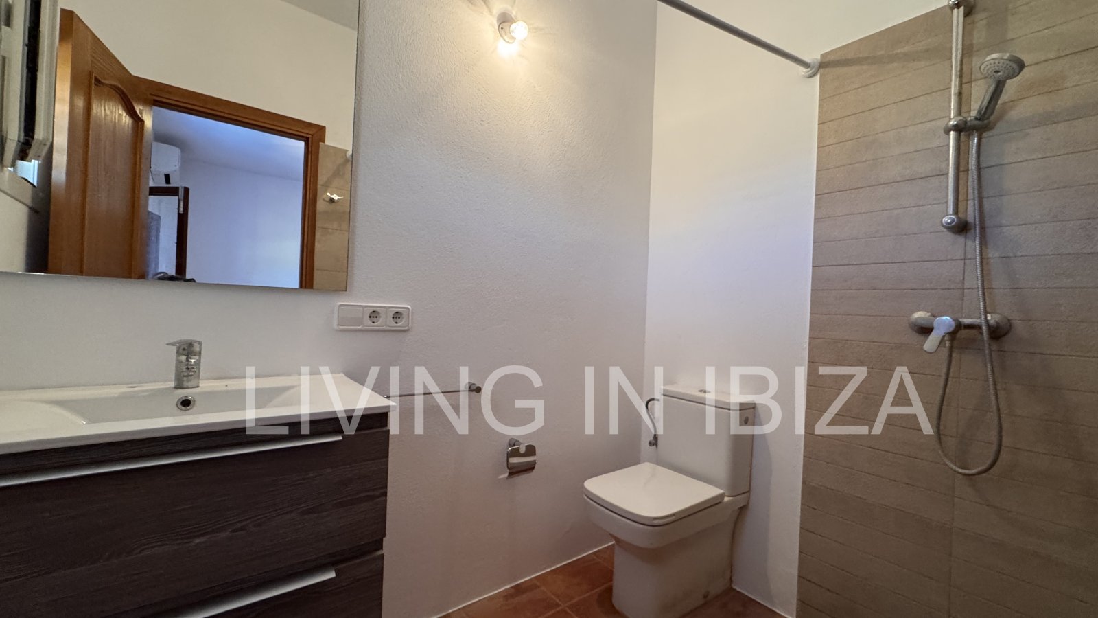 ANNUAL RENT. Yearly rent. Detached house 'Blumenfeld': located near San Carlos, in Santa Eulalia del Río (Ibiza), towards the Morna valley.