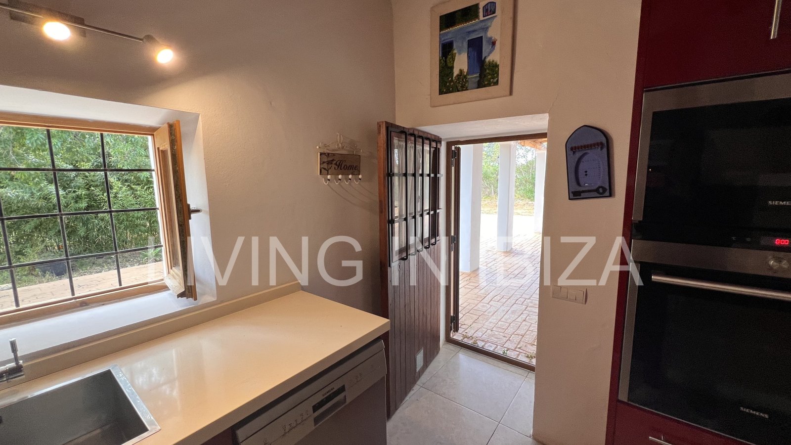 Dream house to rent for the summer season in the municipality of Santa Eulalia del Río (Ibiza). If you want to get away from it all, this is the ideal