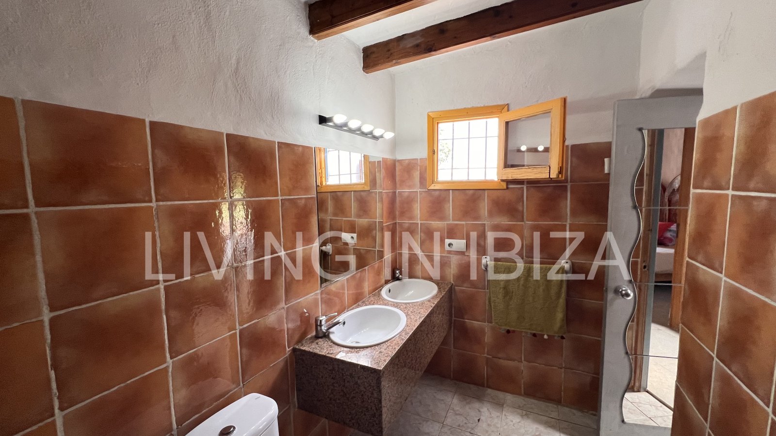 Dream house to rent for the summer season in the municipality of Santa Eulalia del Río (Ibiza). If you want to get away from it all, this is the ideal