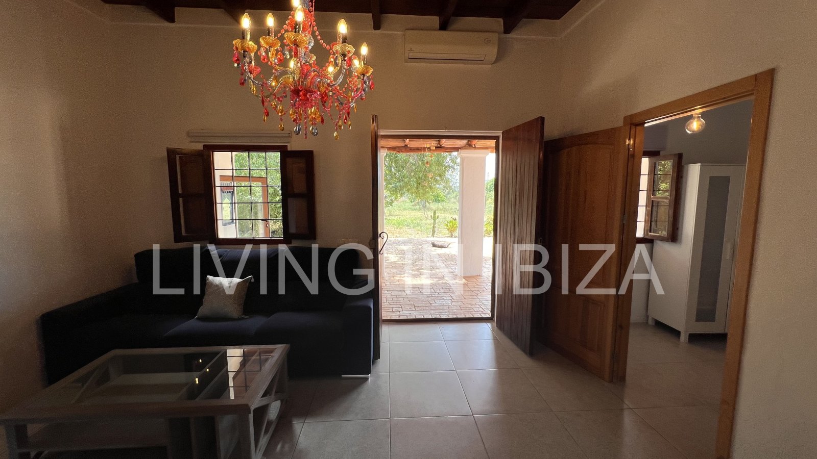 Dream house to rent for the summer season in the municipality of Santa Eulalia del Río (Ibiza). If you want to get away from it all, this is the ideal