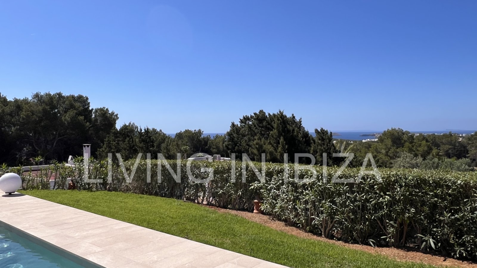  Attractive and spacious villa with Pool and sea views for seasonal rent in San Carlos, Santa Eulalia del Río, Ibiza, near Cala Nova, Cala Llenya 
