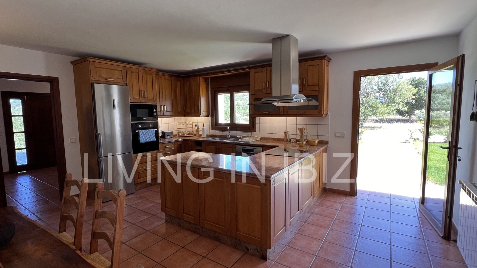  Attractive and spacious villa with Pool and sea views for seasonal rent in San Carlos, Santa Eulalia del Río, Ibiza, near Cala Nova, Cala Llenya 