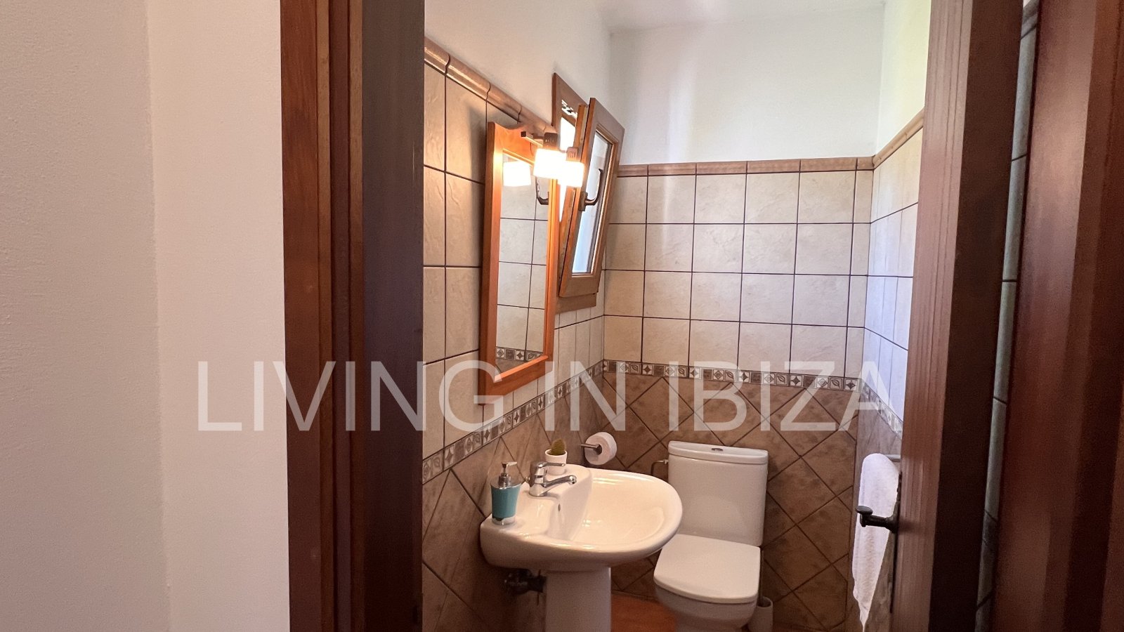  Attractive and spacious villa with Pool and sea views for seasonal rent in San Carlos, Santa Eulalia del Río, Ibiza, near Cala Nova, Cala Llenya 