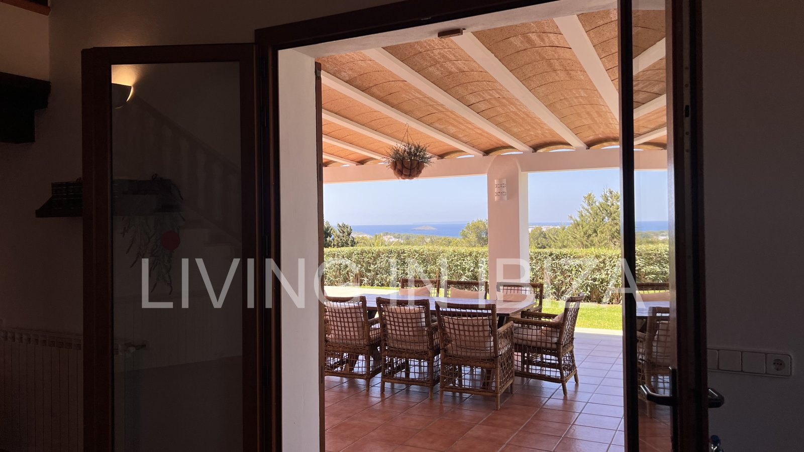  Attractive and spacious villa with Pool and sea views for seasonal rent in San Carlos, Santa Eulalia del Río, Ibiza, near Cala Nova, Cala Llenya 