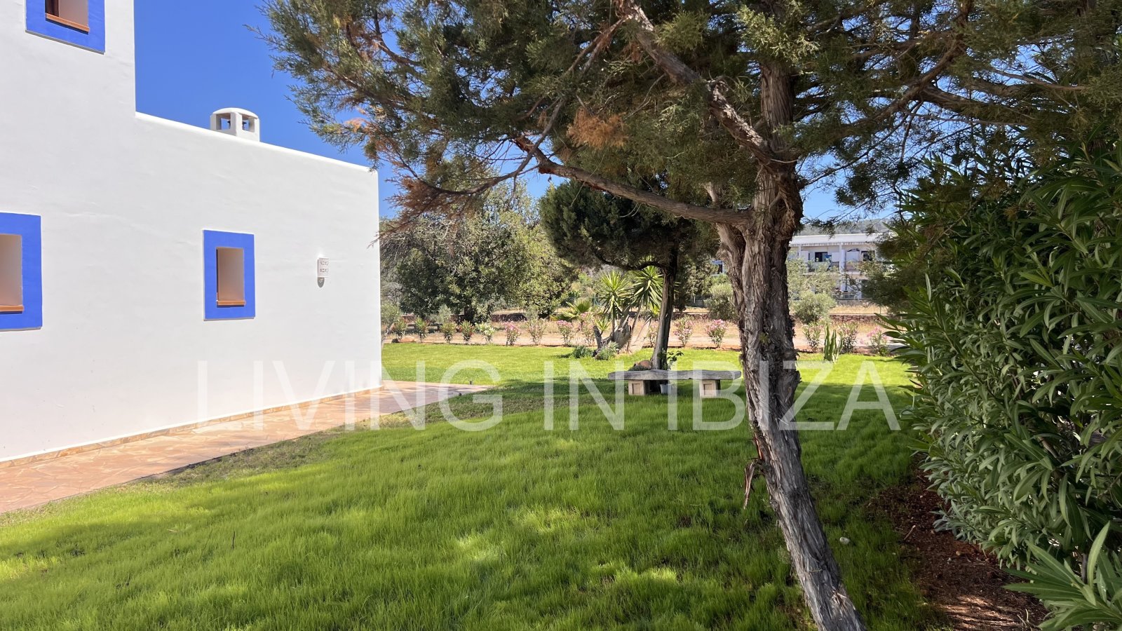  Attractive and spacious villa with Pool and sea views for seasonal rent in San Carlos, Santa Eulalia del Río, Ibiza, near Cala Nova, Cala Llenya 