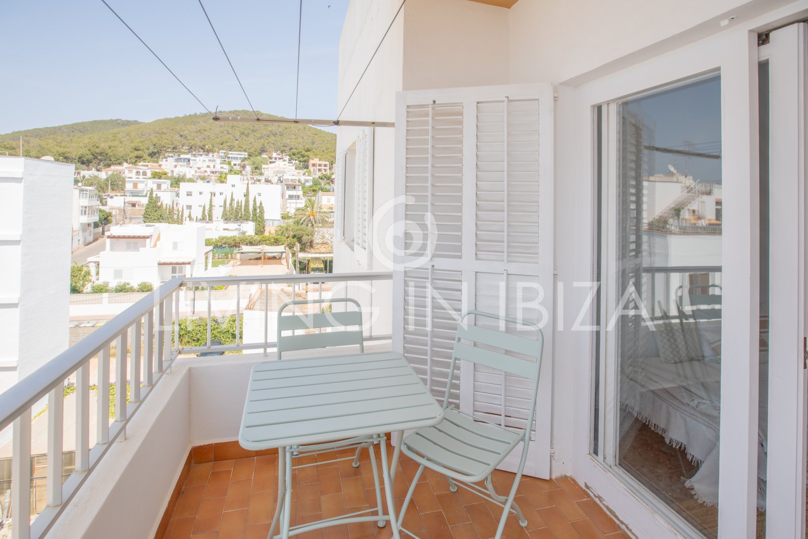 For sale. This cosy Mediterranean-style apartment, located in Santa Eulalia del Río (Ibiza). 