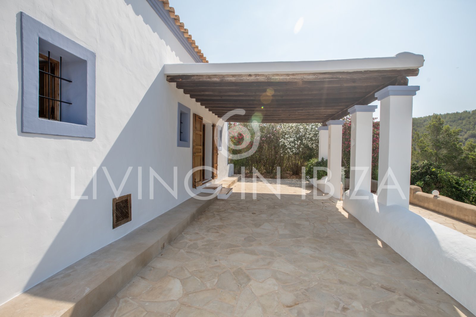 Typical Ibizan Finca in 2 floors with pool and no close neighbours for long term rental in Santa Eulalia del Rio, Ibiza.