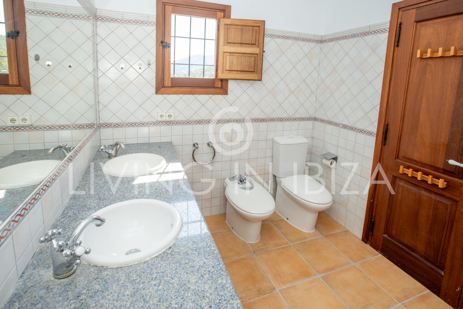 Typical Ibizan Finca in 2 floors with pool and no close neighbours for long term rental in Santa Eulalia del Rio, Ibiza.