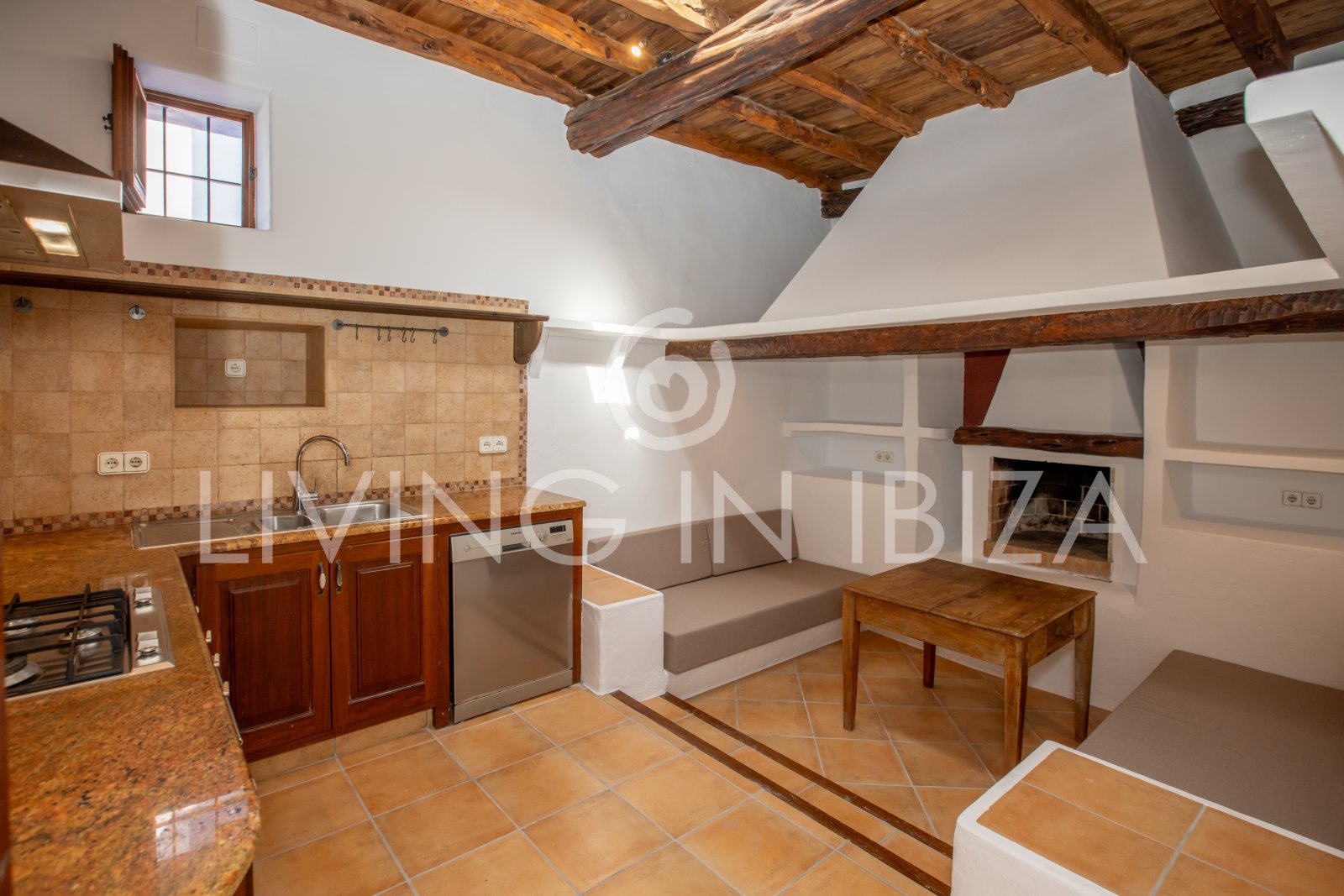 Typical Ibizan Finca in 2 floors with pool and no close neighbours for long term rental in Santa Eulalia del Rio, Ibiza.