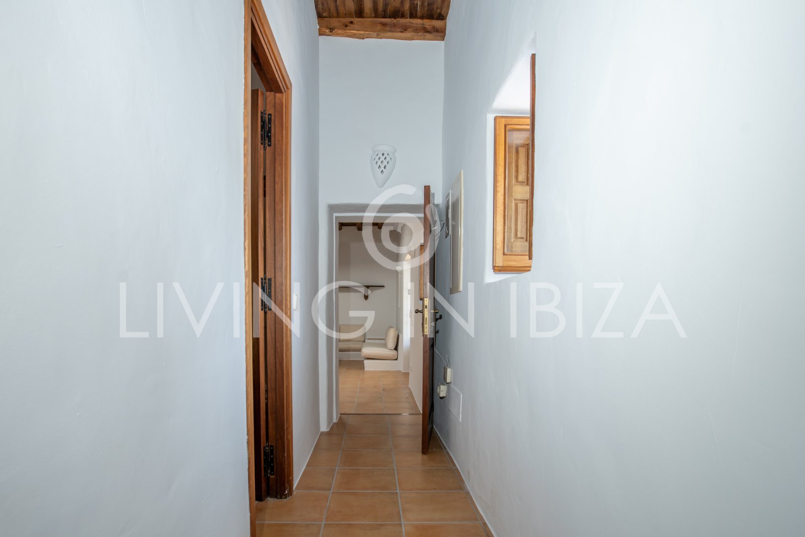 Typical Ibizan Finca in 2 floors with pool and no close neighbours for long term rental in Santa Eulalia del Rio, Ibiza.