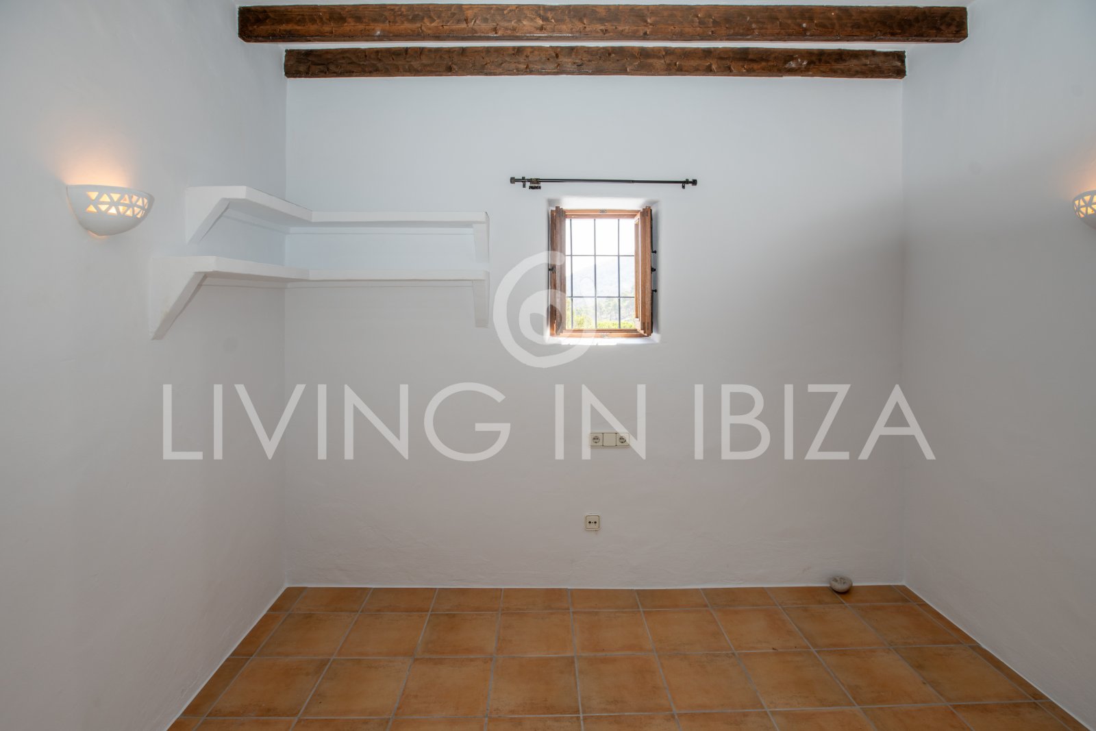 Typical Ibizan Finca in 2 floors with pool and no close neighbours for long term rental in Santa Eulalia del Rio, Ibiza.