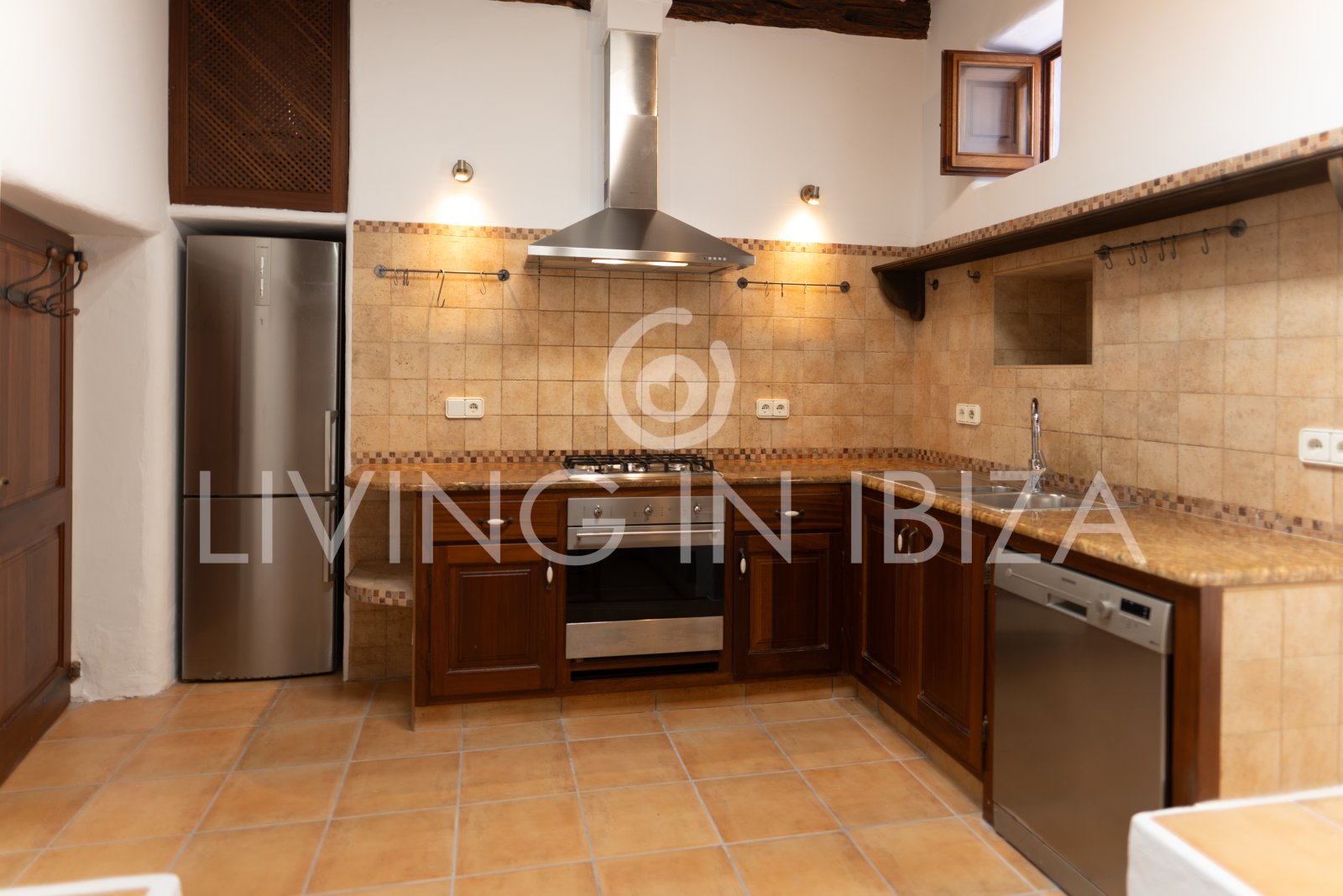 Typical Ibizan Finca in 2 floors with pool and no close neighbours for long term rental in Santa Eulalia del Rio, Ibiza.