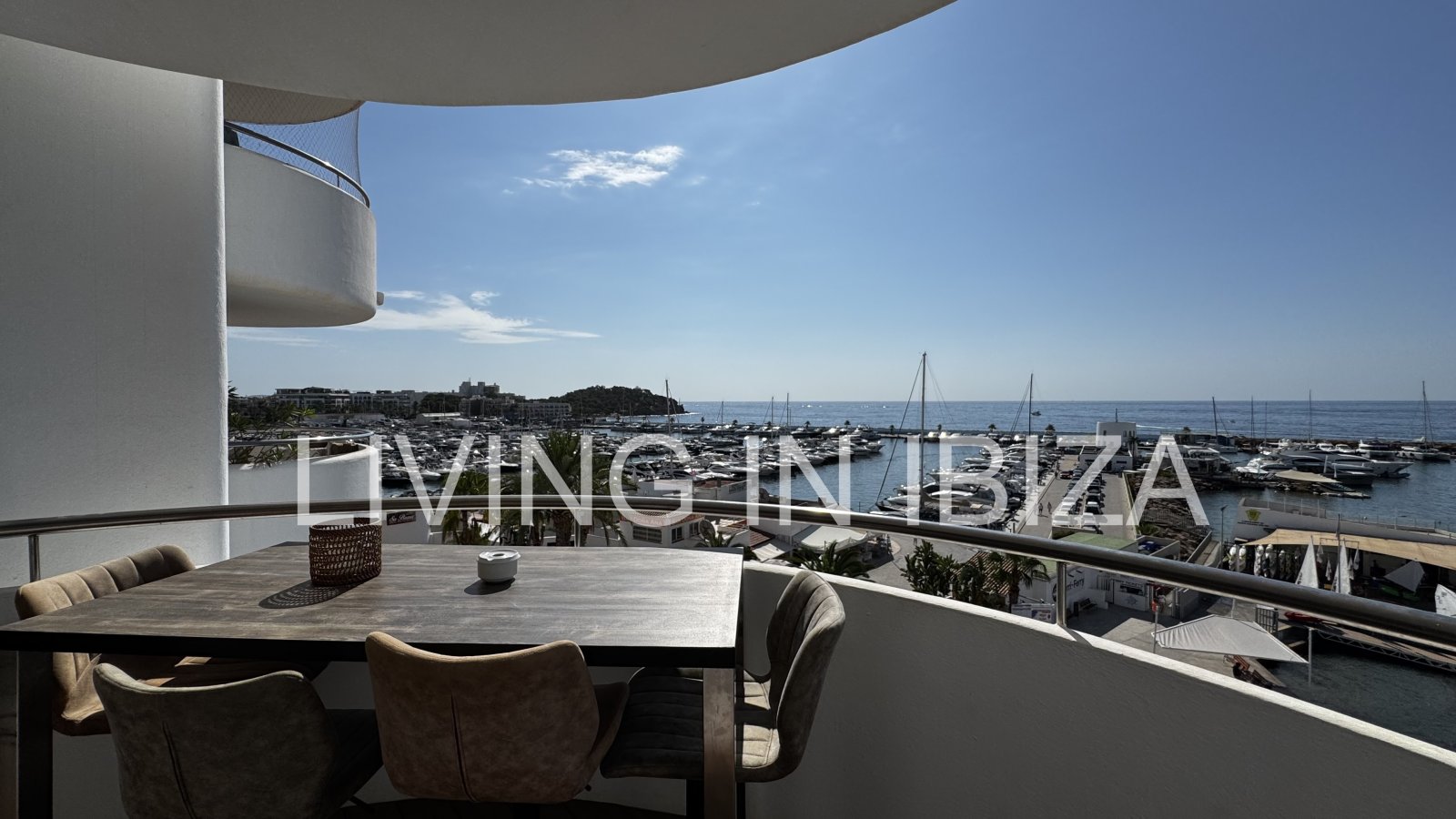 Top rental first line: Extraordinary Luxury Seafront Apartment for Rent – Santa Eulalia del Río, Ibiza